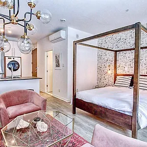 The Downtown Zando Aparthotel